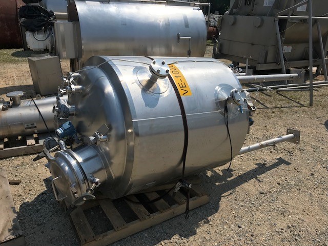 used 600 Liter (160 Gallon) Stainless Steel Jacketed Vacuum Vessel. Built by Apache Sanitary Construction. Internal Rated 15/FV @ 370(-20) Deg.F.  Jacket rated 100/FV @ 370 (-20) Deg.F. 34